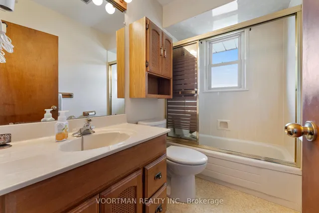 Additional image 12 of 136 Warren Ave