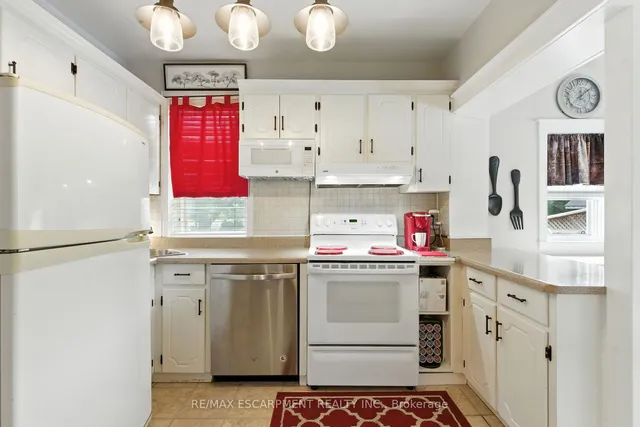 Additional image 5 of 908 Highway 8