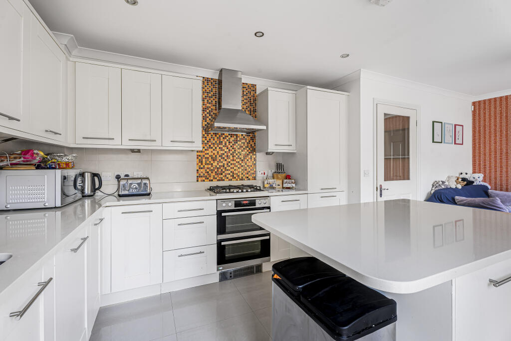 Additional image 3 of Scarff Close, Welwyn, AL6