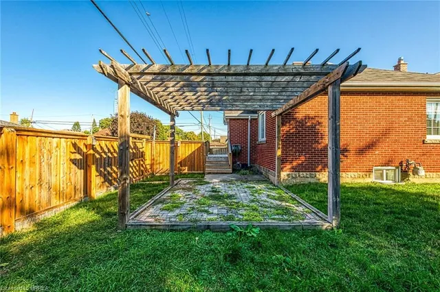 Additional image 44 of 1338 Monterey Ave