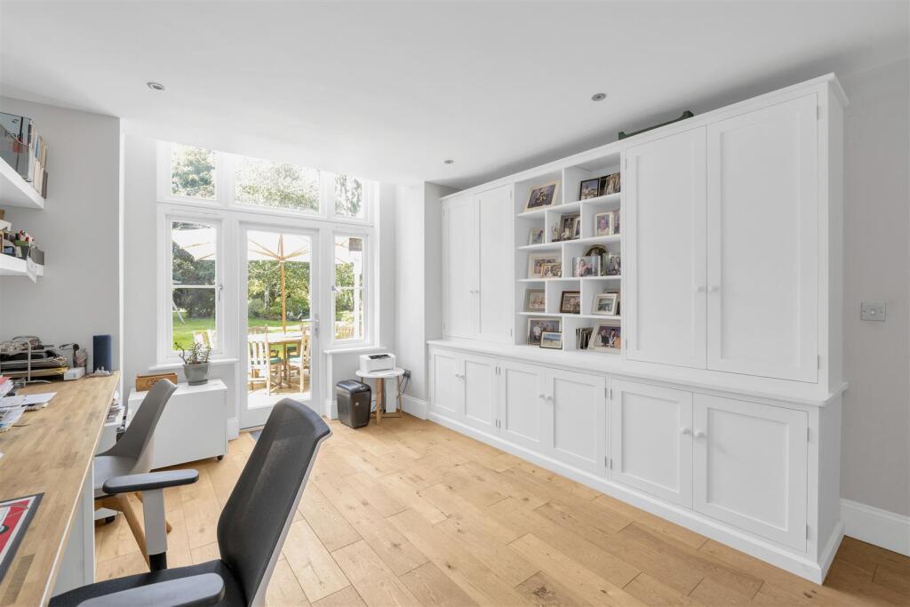 Additional image 6 of Roundwood Park, Harpenden