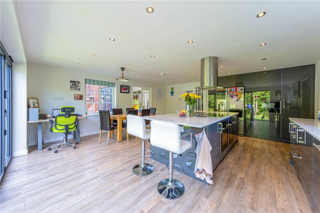 Additional image 10 of Cardinal Grove, St. Albans, AL3