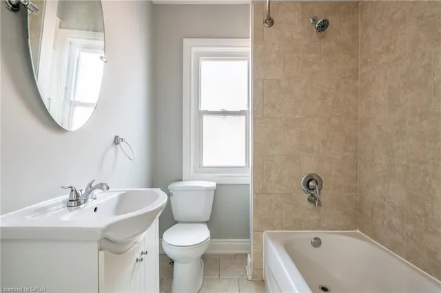 Additional image 15 of 39 Connaught Ave