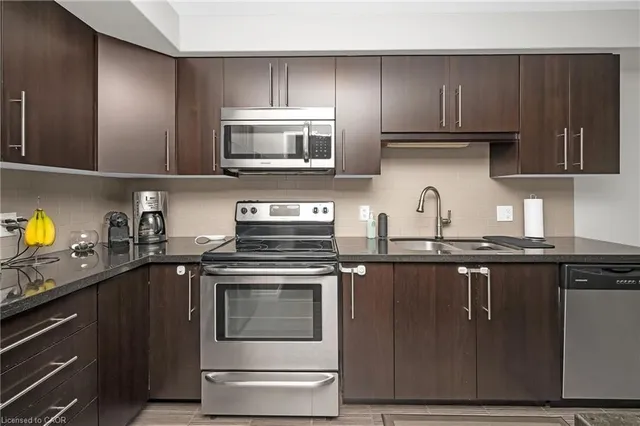 Additional image 28 of 69 Escarpment Dr