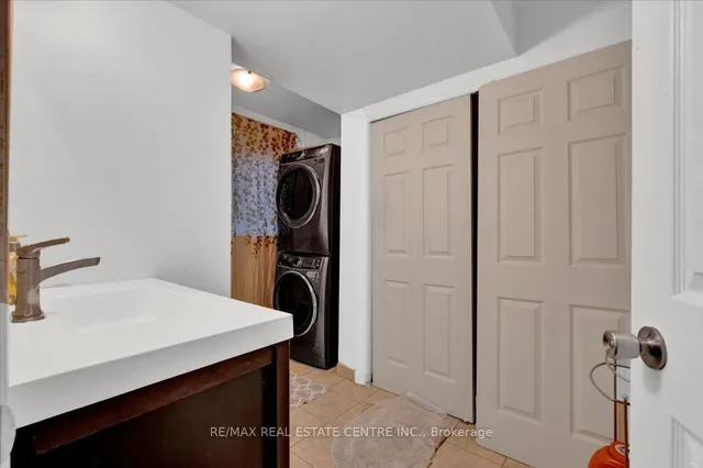 Additional image 7 of 1983 Main St Unit 1