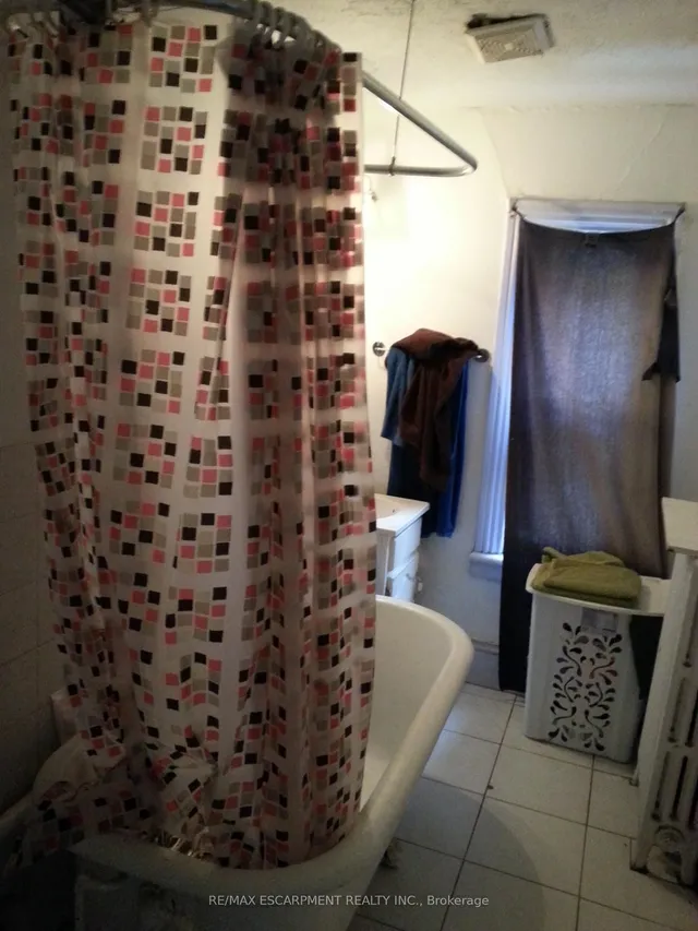 Additional image 26 of 59 VICTORIA Ave