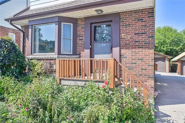 Additional image 3 of 274 Ottawa St