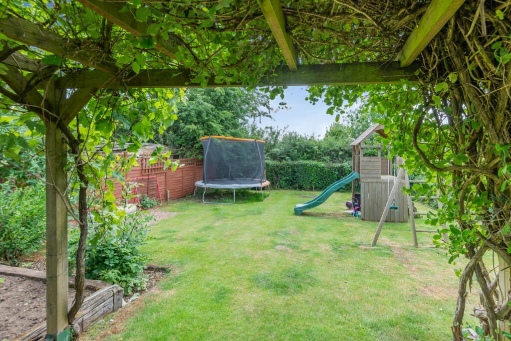 Additional image 14 of New Fiddlers Hill, Luton Road, Harpenden, Hertfordshire