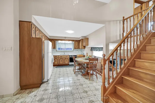 Additional image 15 of 65 Ellington Ave