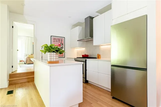 Additional image 9 of 163 Ferrie St