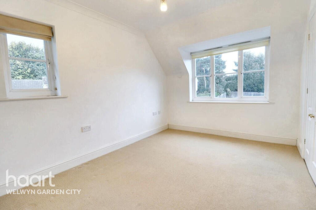 Additional image 10 of Canonsfield Road, WELWYN
