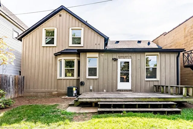 Additional image 47 of 499 Hughson St