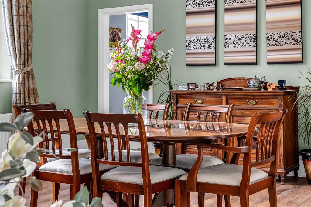 Additional image 8 of Tewin Water, Digswell