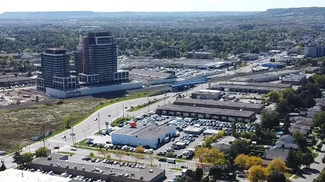 Additional image 18 of 772 Banting Crt