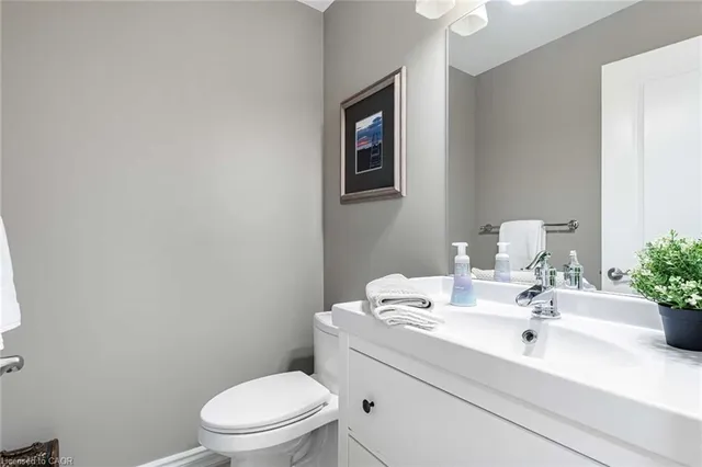 Additional image 27 of 313 Delaware Ave