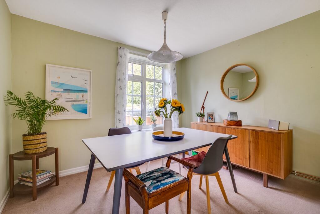 Additional image 5 of Valley Road, Welwyn Garden City, Hertfordshire, AL8 7DP