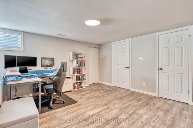 Additional image 23 of 716 Upper Ottawa St