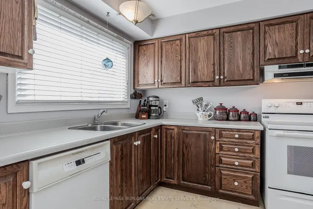 Additional image 15 of 1254 Treeland St