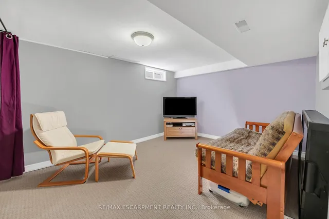 Additional image 34 of 10 ANGUS Rd Unit 124