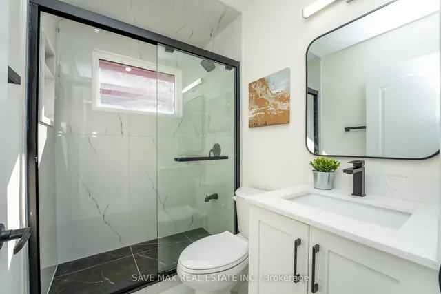 Additional image 24 of 441 West 5th St