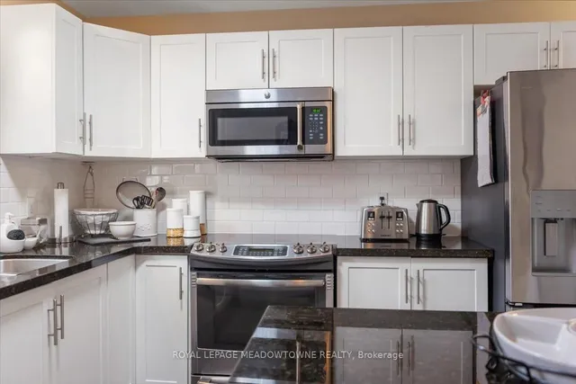 Additional image 11 of 59 Massena Dr