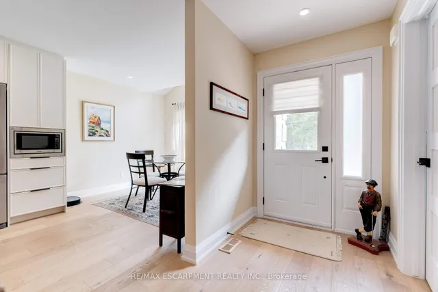 Additional image 5 of 5255 Lakeshore Rd Unit 57