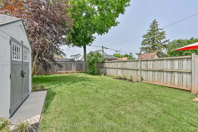 Additional image 39 of 95 Houghton Ave