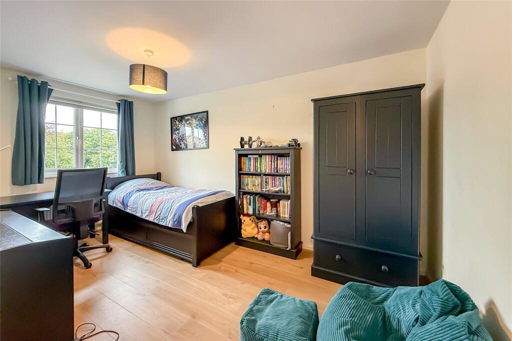 Additional image 6 of Villiers Crescent, St. Albans, Hertfordshire, AL4