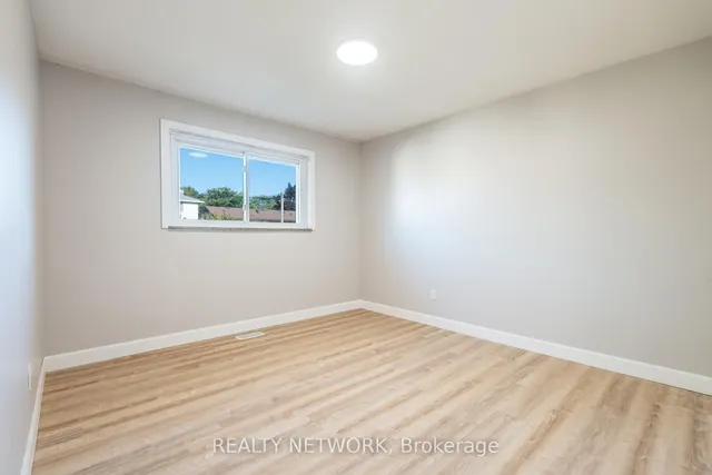 Additional image 14 of 716 Upper Ottawa St