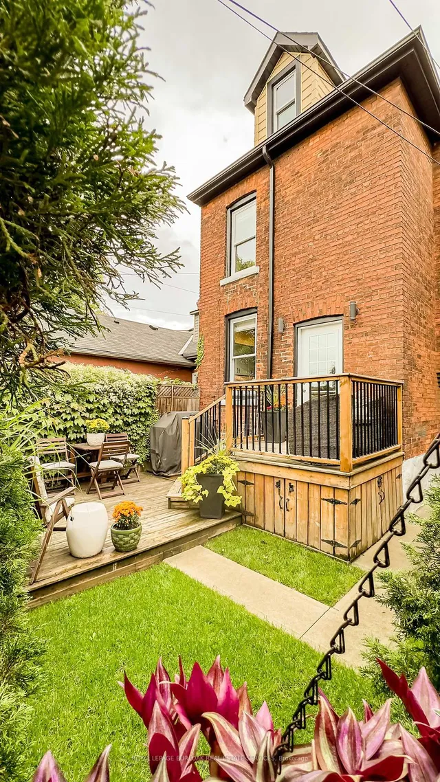 Additional image 39 of 27 Steven St