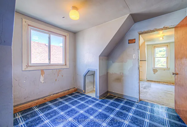 Additional image 16 of 20 Beatty Ave