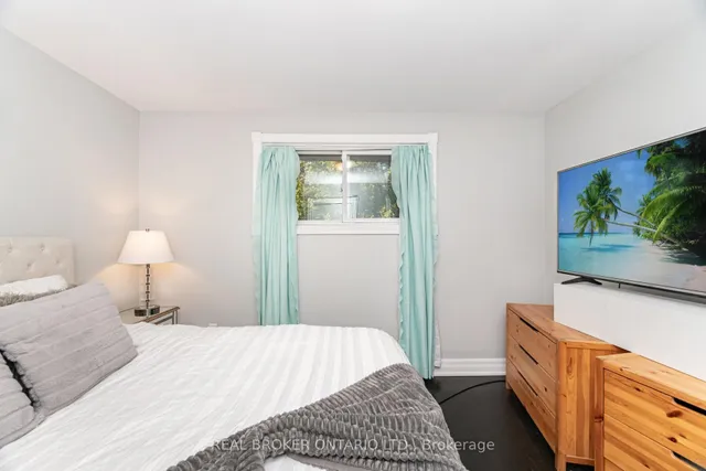 Additional image 19 of 66 GAINSBOROUGH Rd