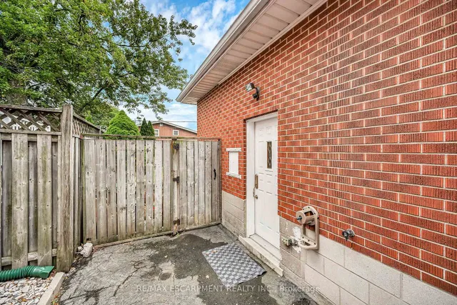 Additional image 36 of 85 East 45th St