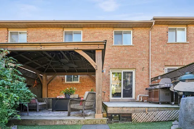 Additional image 41 of 46 Dawson Cres