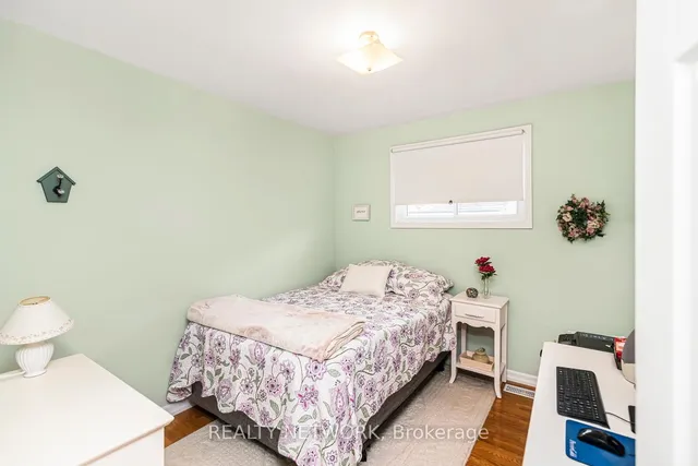 Additional image 22 of 23 Tyrone Dr