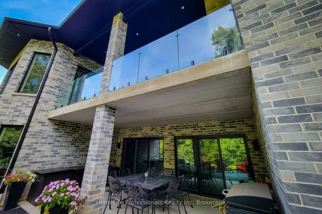 Additional image 13 of 11 Black Willow Crt