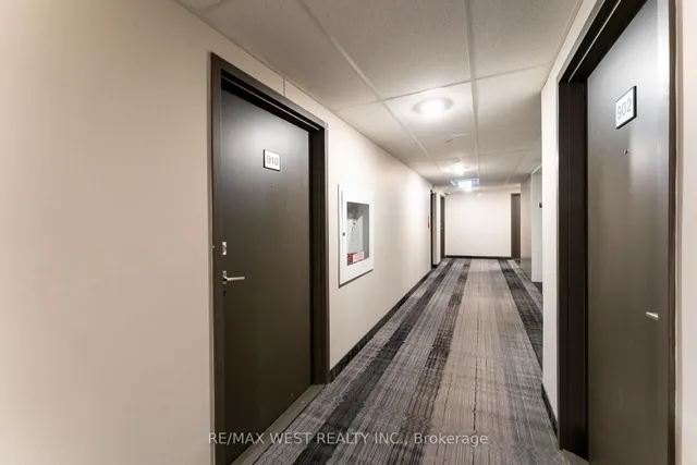 Additional image 5 of 716 Main St Unit 910