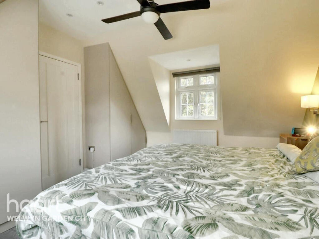 Additional image 20 of Peartree Lane, Welwyn Garden City