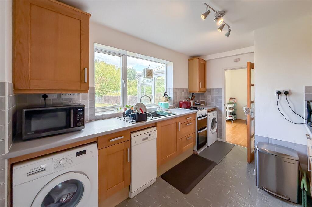 Additional image 20 of Tuffnells Way, Harpenden, Hertfordshire, AL5