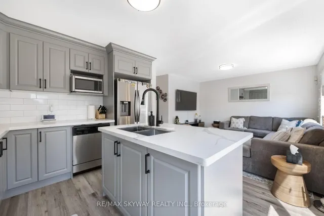 Additional image 21 of 1570 Cartwright Cres