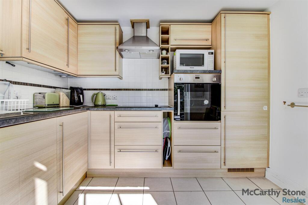 Additional image 7 of Peel Court, College Way, Welwyn Garden City, Hertfordshire, AL8 6DG