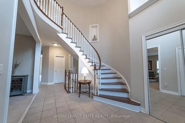 Additional image 4 of 120 Sundial Cres