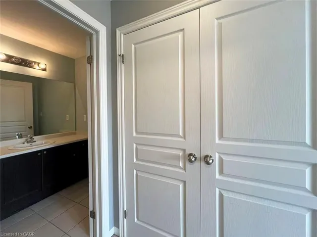 Additional image 18 of 370 Stonehenge Dr Unit 12