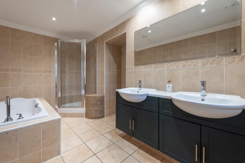 Additional image 6 of Redbourn Lane Harpenden AL5