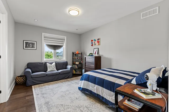 Additional image 26 of 44 Leckie Ave