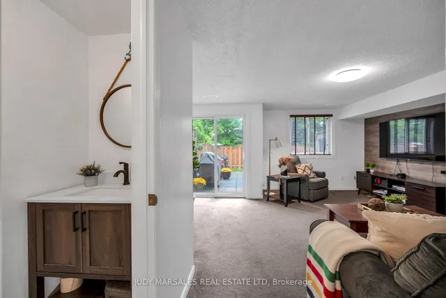 Additional image 34 of 26 Moss Blvd Unit 19