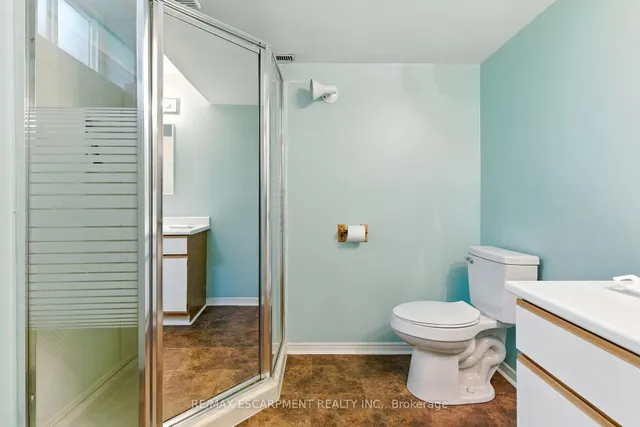 Additional image 43 of 561 Harmony Ave