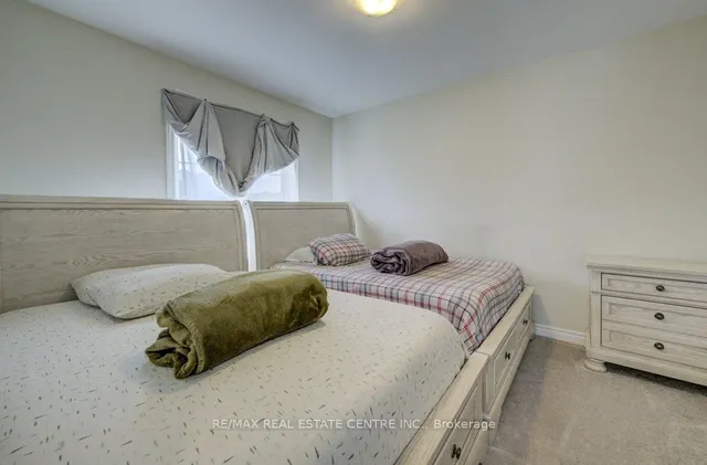 Additional image 21 of 43 Genoa Dr