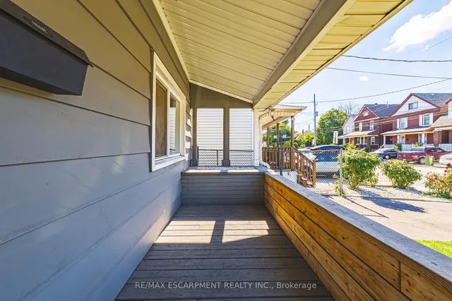 Additional image 29 of 24 Rowanwood St