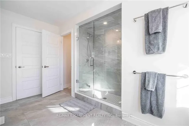 Additional image 21 of 253 Kinsman Dr